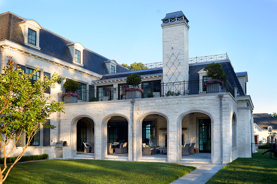 Private Courtyard Columns